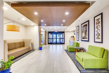 holiday inn express vincennes by ihg