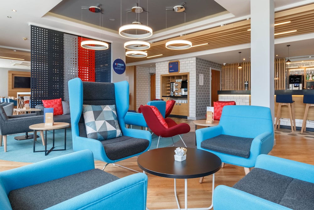 holiday inn express walsall m6j10 by ihg