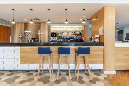 holiday inn express walsall m6j10 by ihg