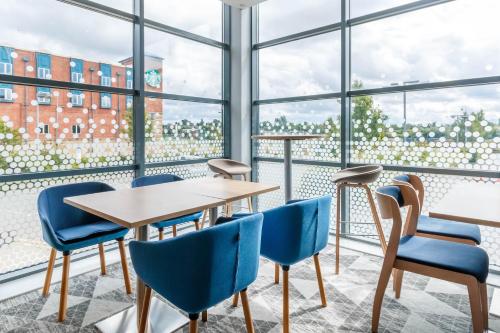 holiday inn express walsall m6j10 by ihg