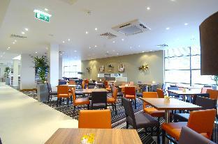 holiday inn express walsall m6j10 by ihg