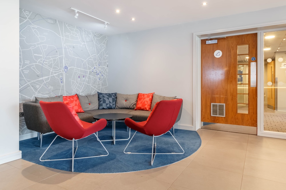 holiday inn express walsall m6j10 by ihg