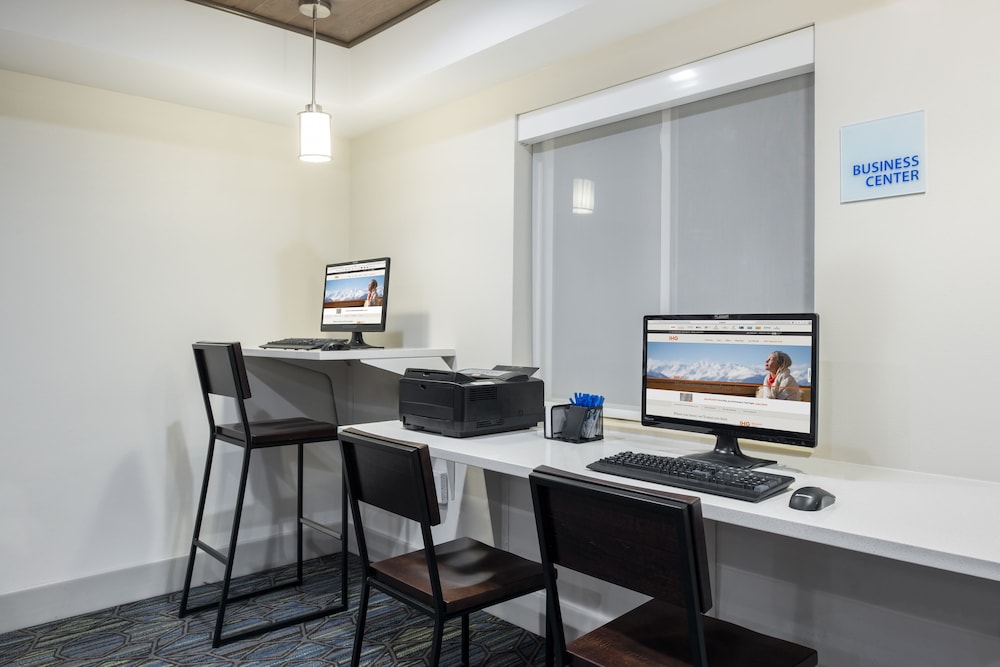 holiday inn express warrenton by ihg