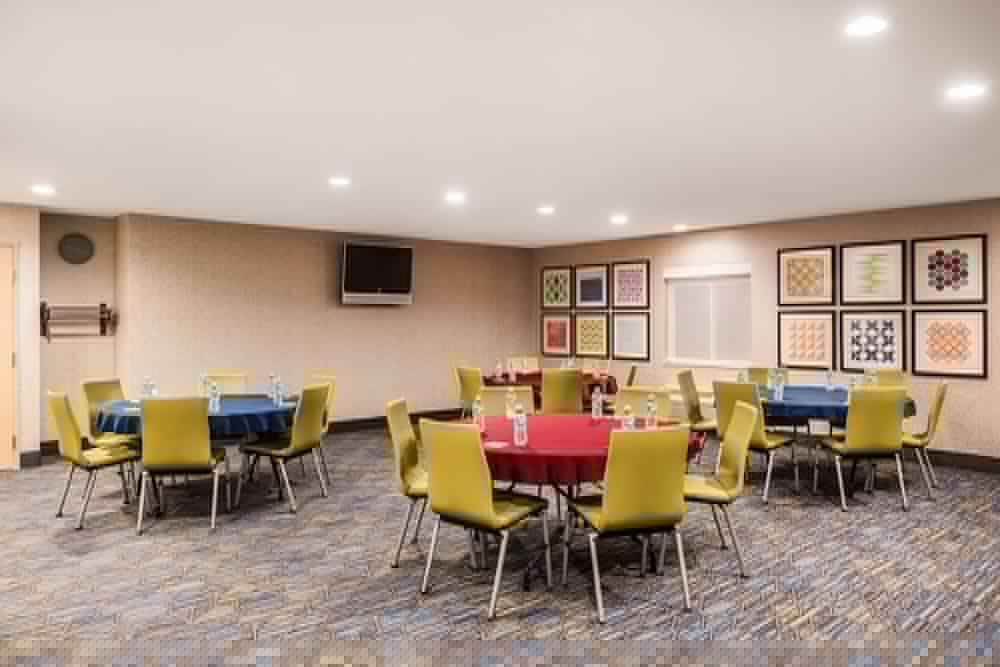 holiday inn express warrenton by ihg