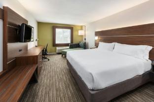 holiday inn express warrenton by ihg