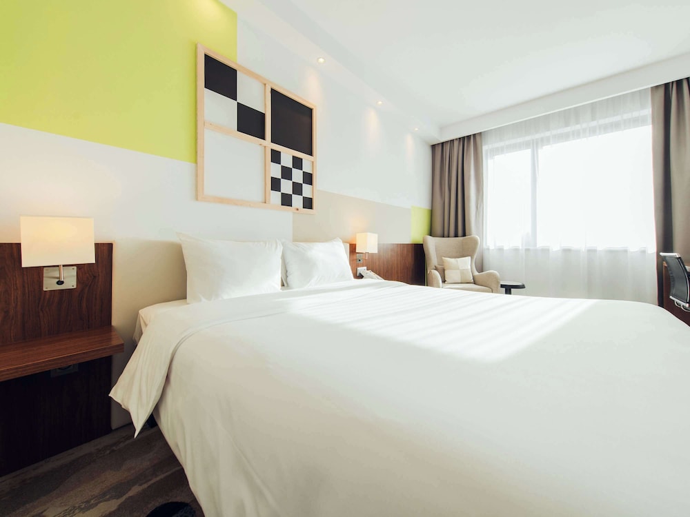 ibis styles warszawa airport