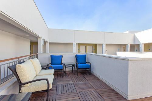 holiday inn express west los angeles by ihg