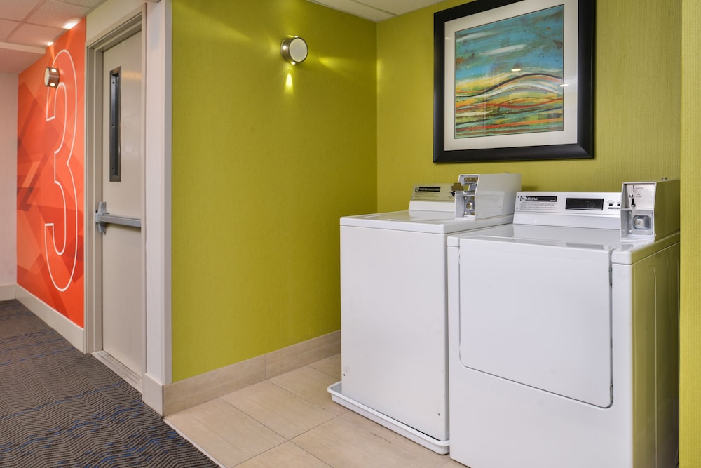 holiday inn express westley by ihg