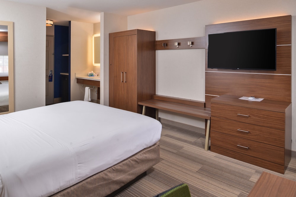 holiday inn express westley by ihg
