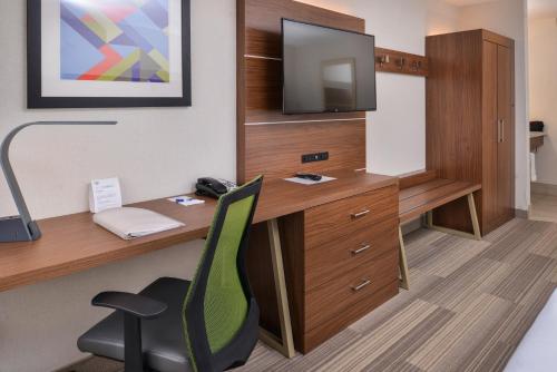 holiday inn express westley by ihg