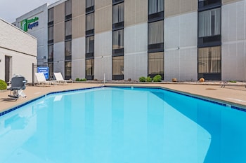 Holiday Inn Express Wilkesboro By Ihg,Wilkesboro>>Reddies River,3 star