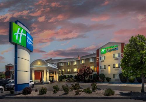 holiday inn express winnemucca by ihg