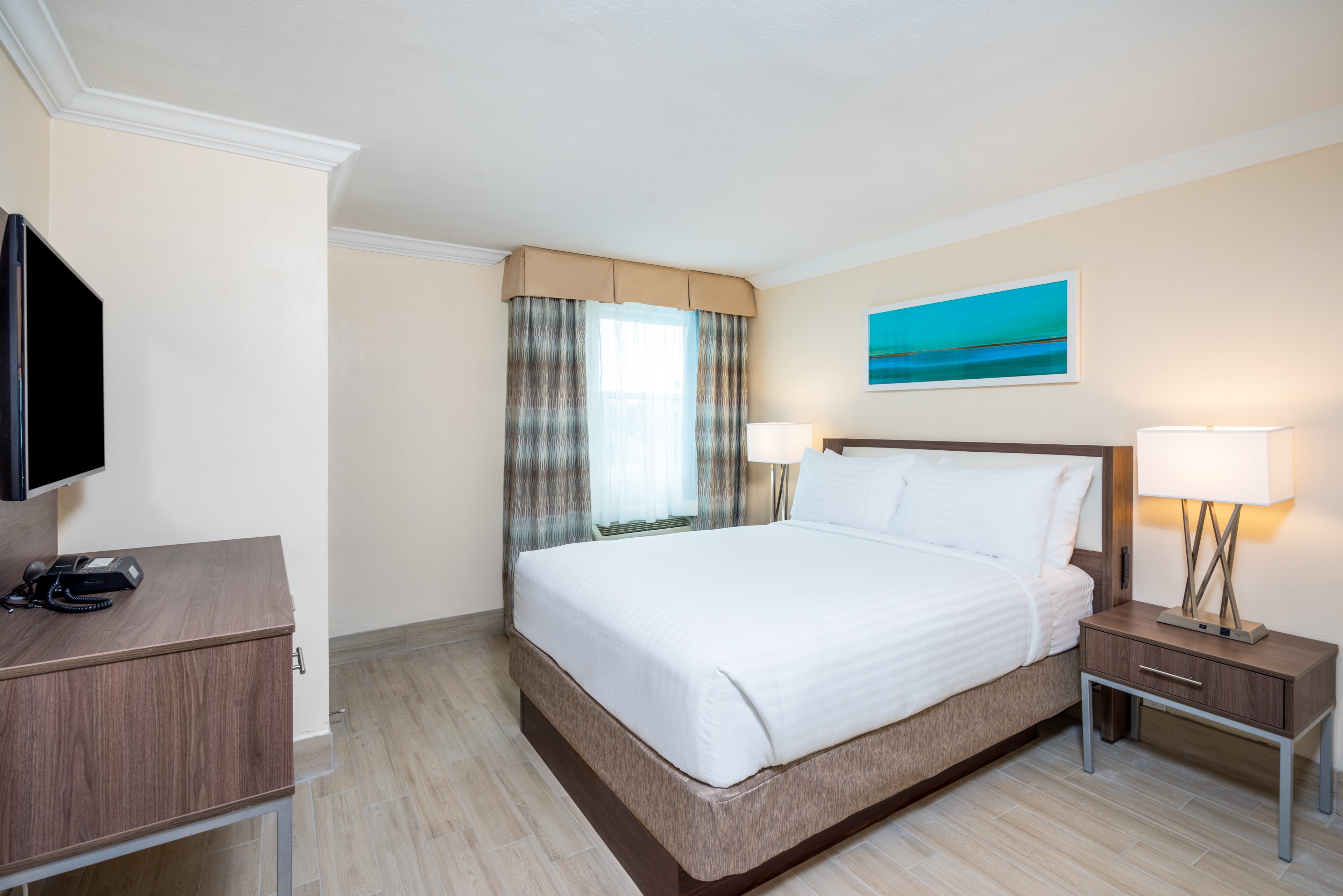 holiday inn express and suites nassau by ihg