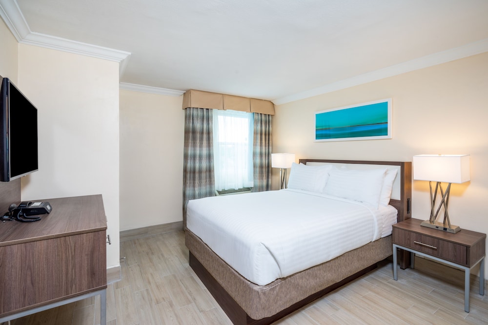 holiday inn express and suites nassau by ihg