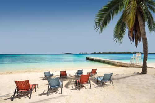 holiday inn express and suites nassau by ihg