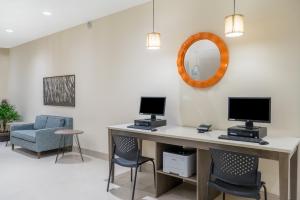 holiday inn express and suites nassau by ihg