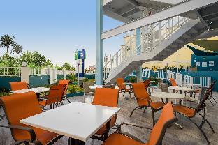 holiday inn express and suites nassau by ihg