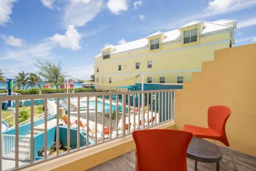 holiday inn express and suites nassau by ihg