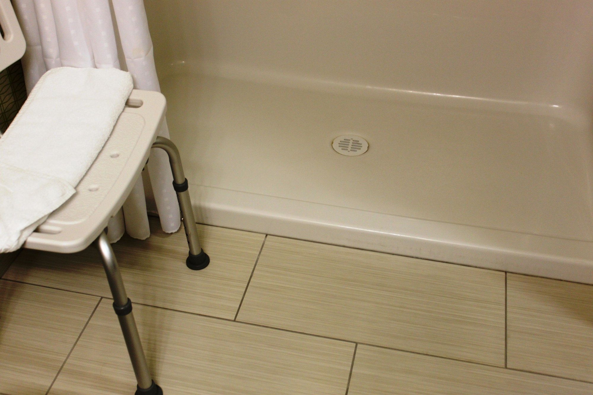 holiday inn express yorkton east by ihg