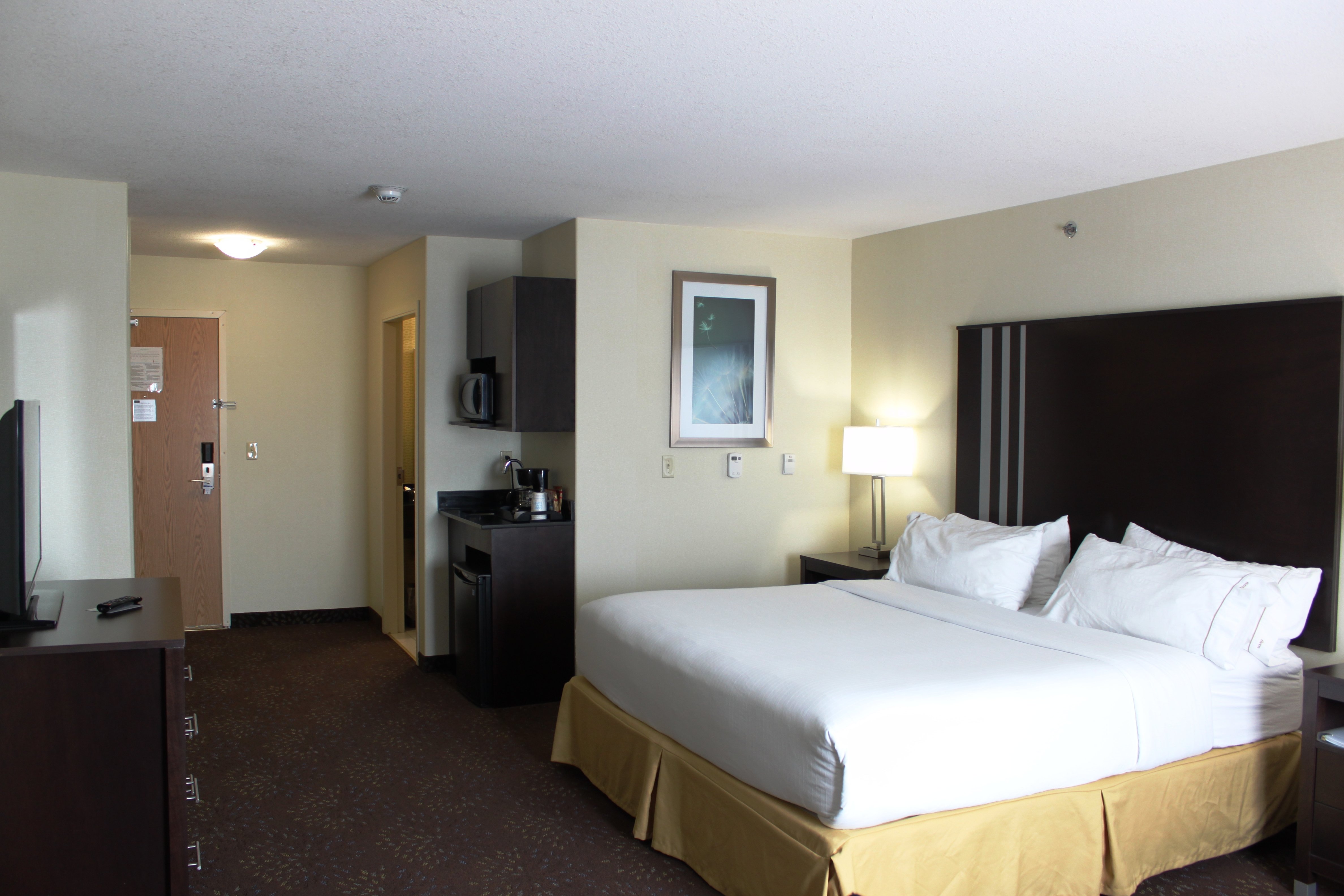 holiday inn express yorkton east by ihg