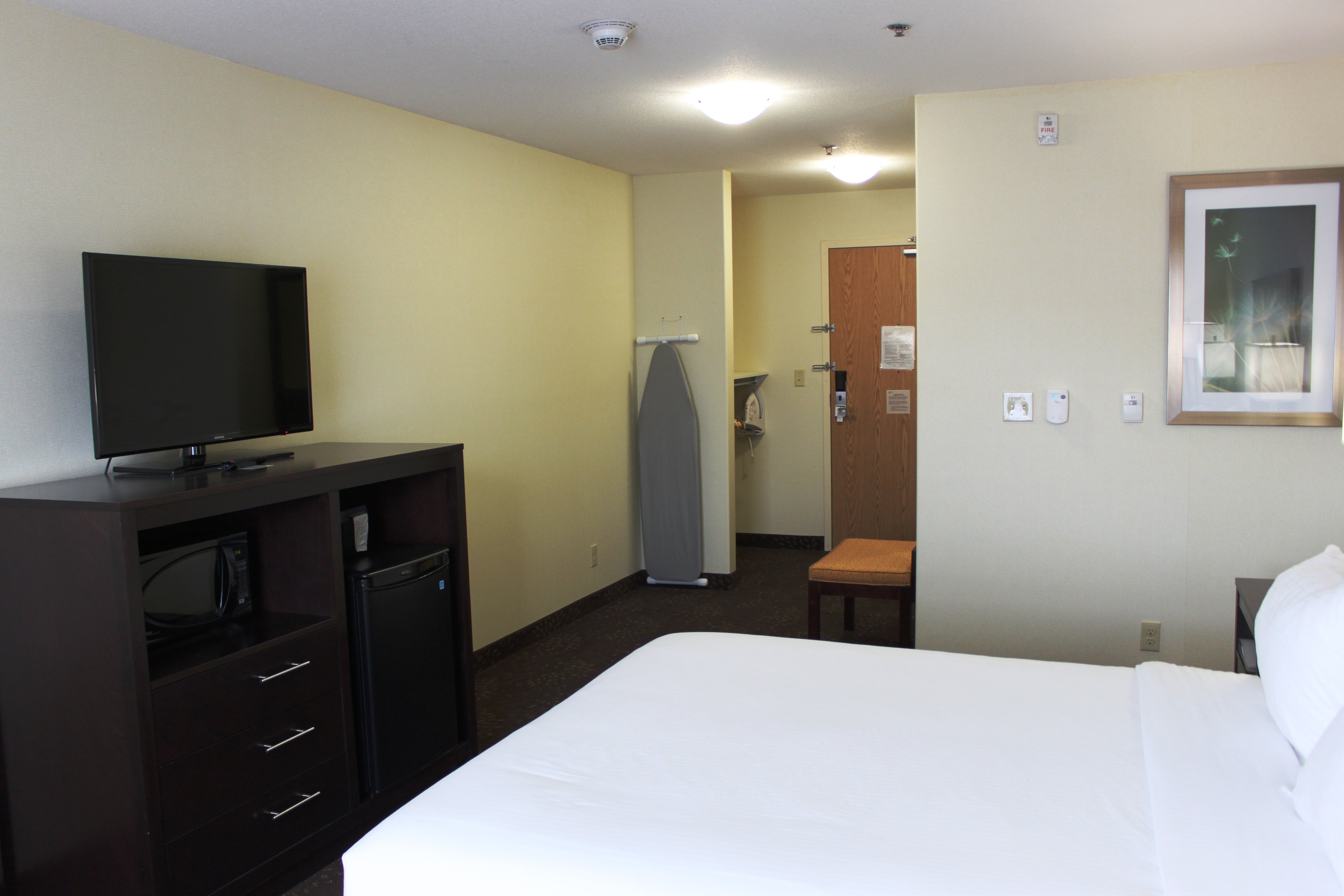 holiday inn express yorkton east by ihg