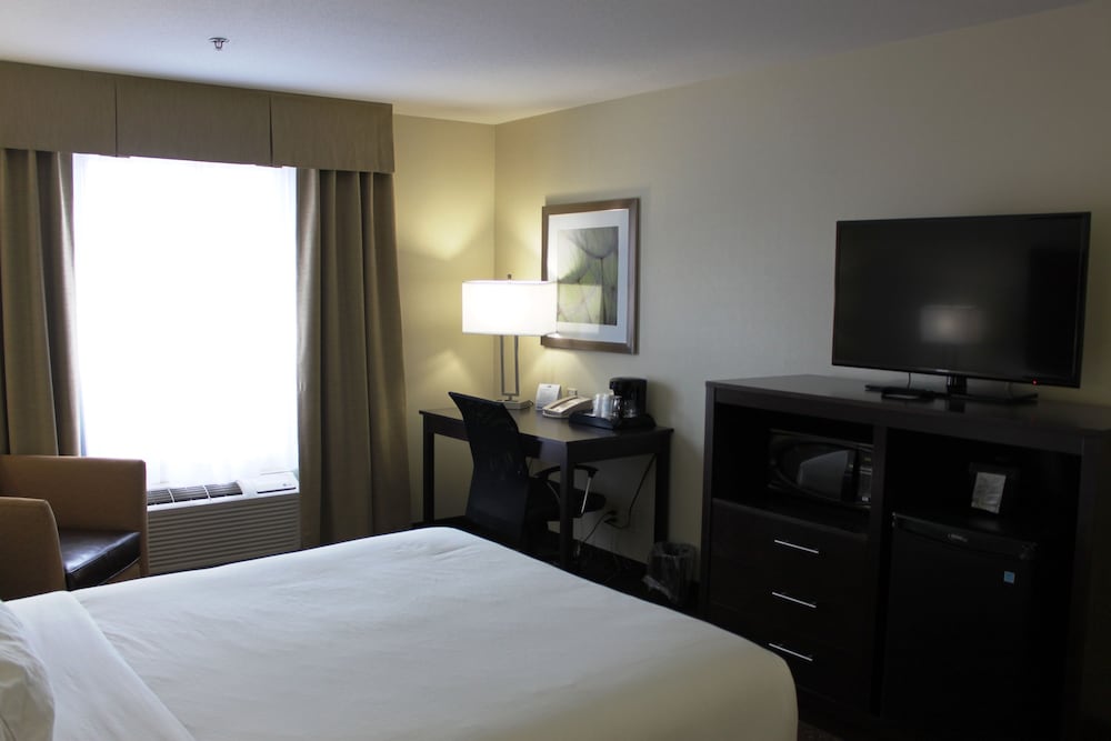 holiday inn express yorkton east by ihg