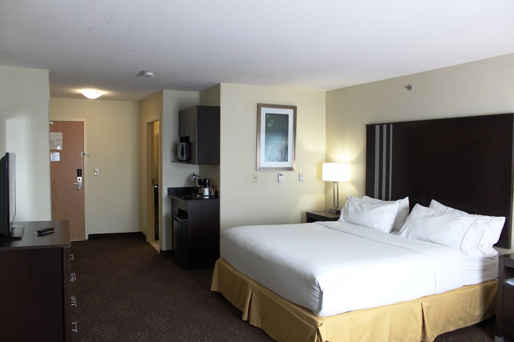 holiday inn express yorkton east by ihg