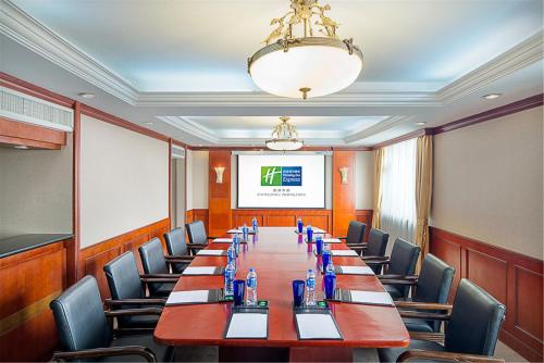 holiday inn express zhengzhou by ihg