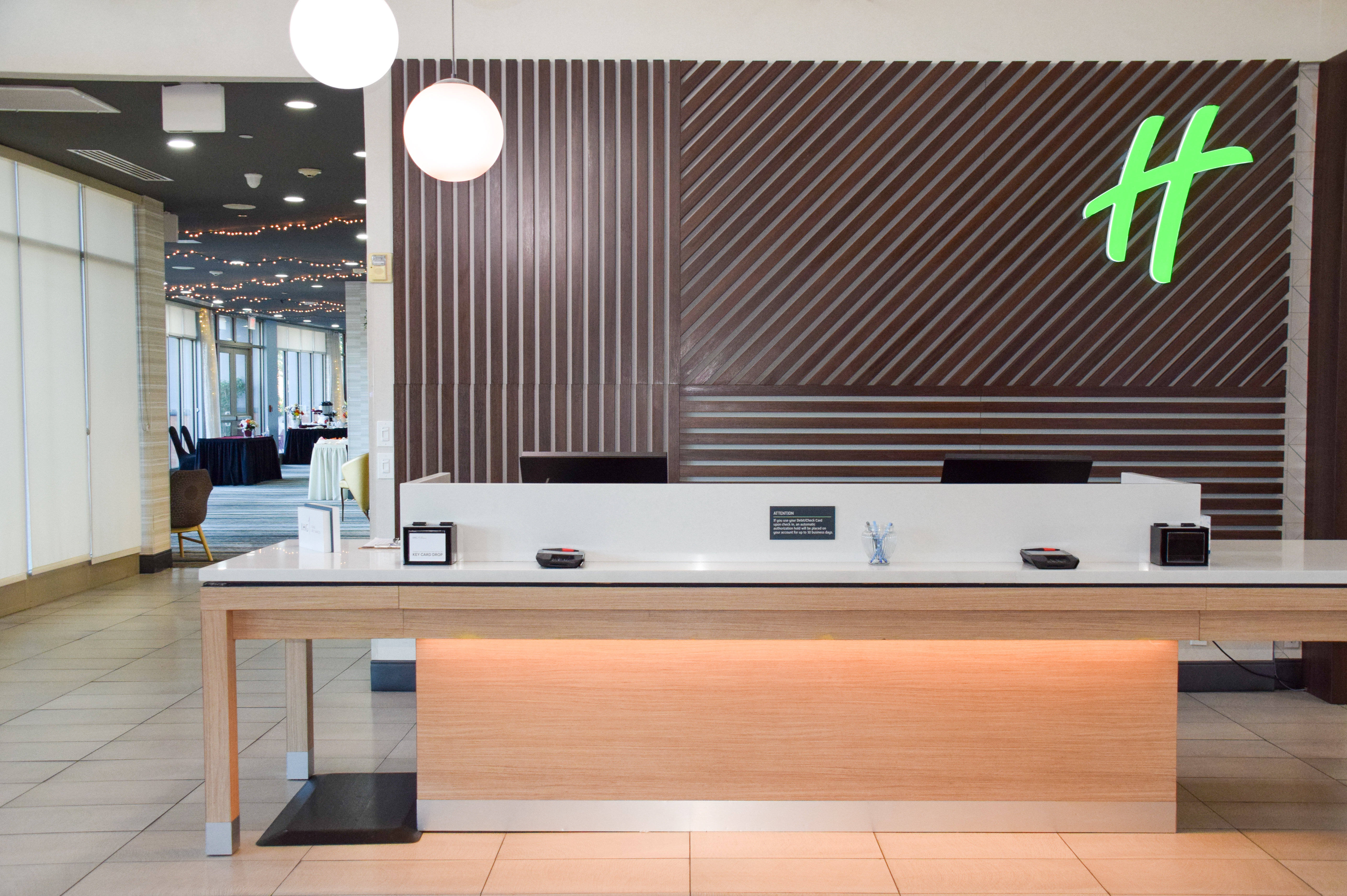 holiday inn hotel and suites phoenix airport by ihg