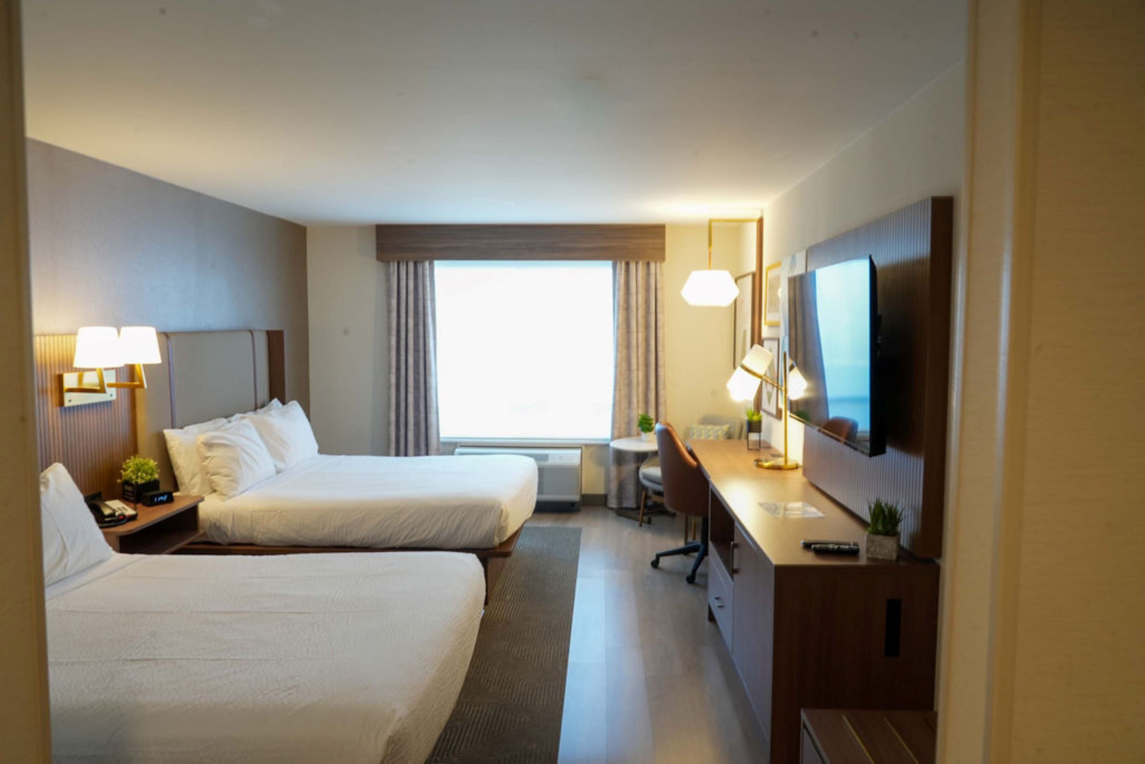 holiday inn hotel and suites phoenix airport by ihg
