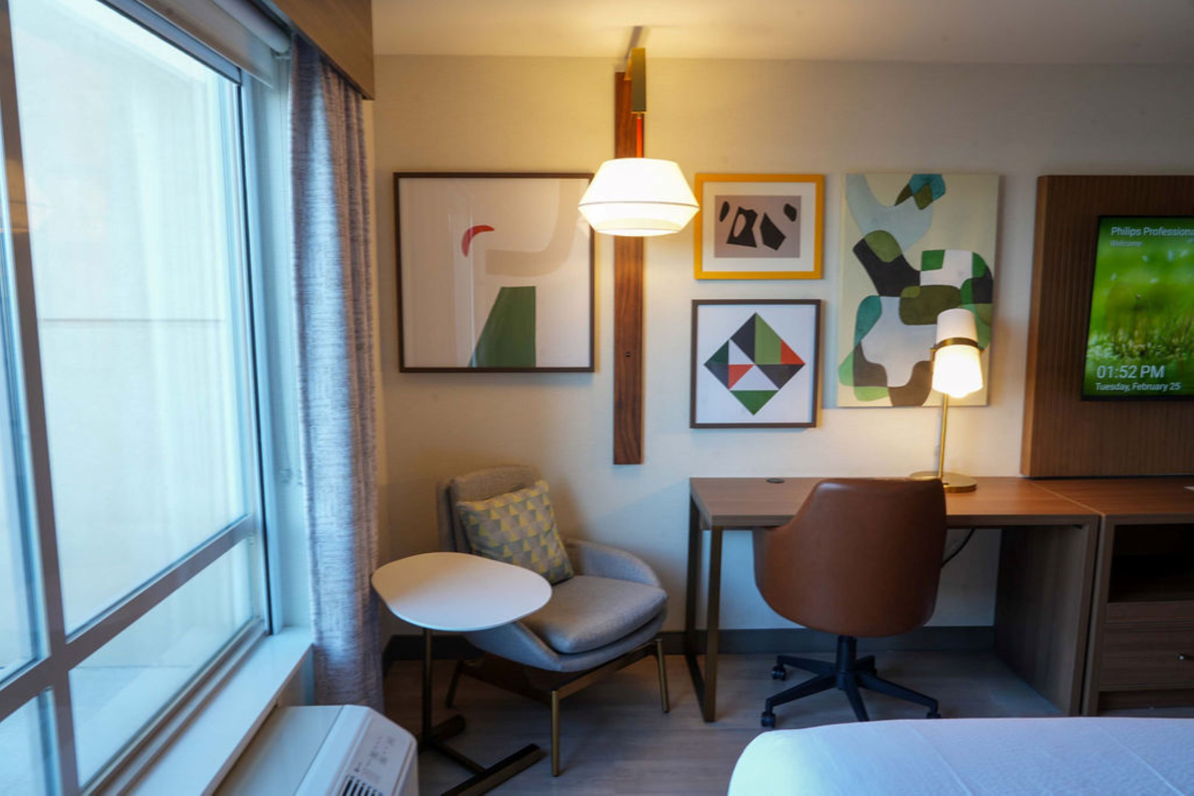 holiday inn hotel and suites phoenix airport by ihg