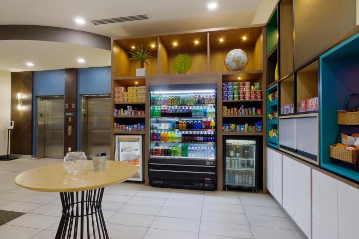 holiday inn hotel and suites phoenix airport by ihg