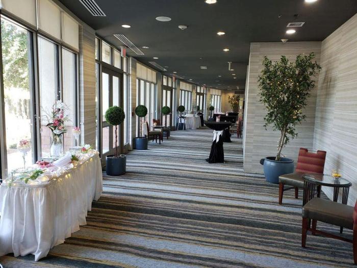 holiday inn hotel and suites phoenix airport by ihg