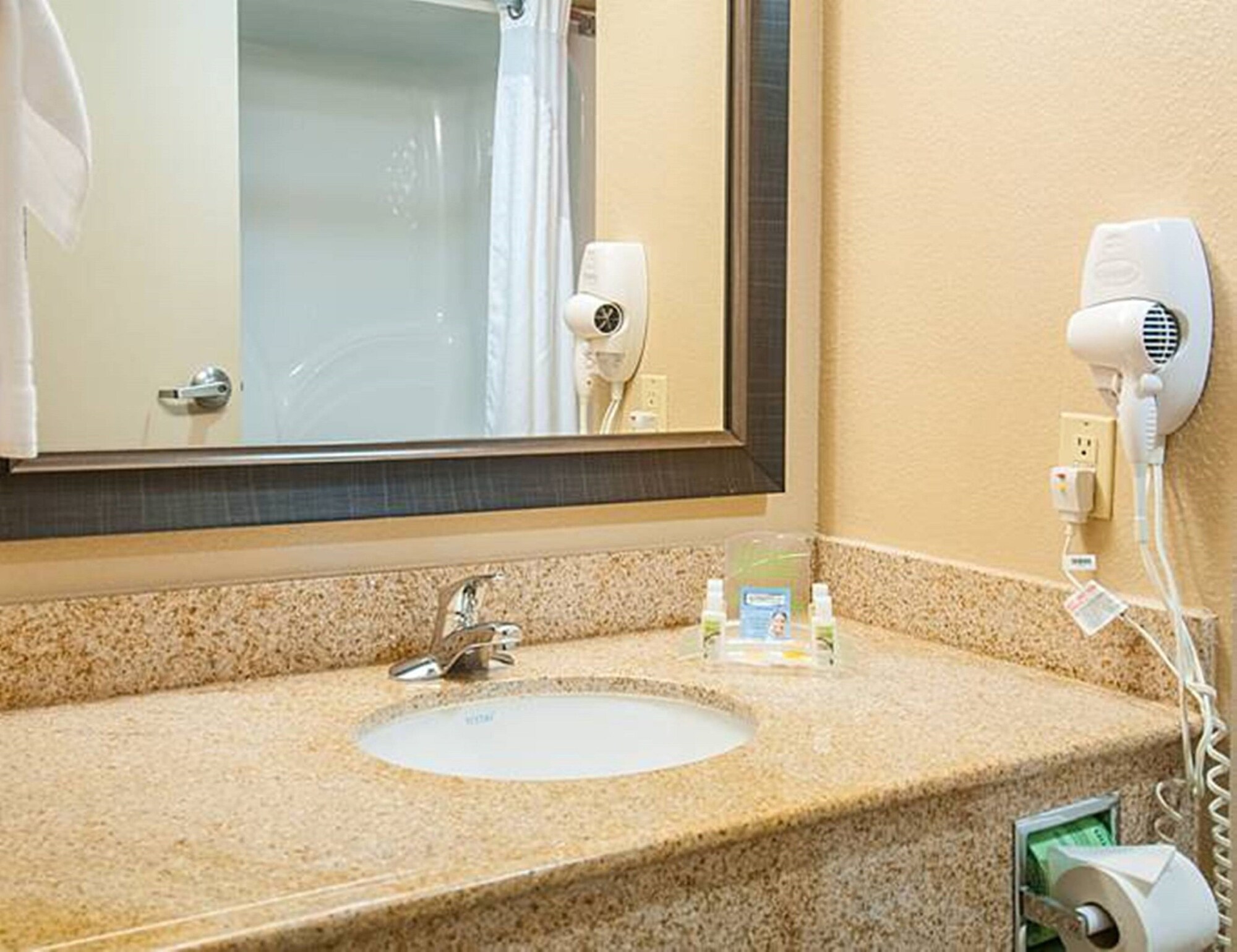 holiday inn hotel and suites slidell by ihg