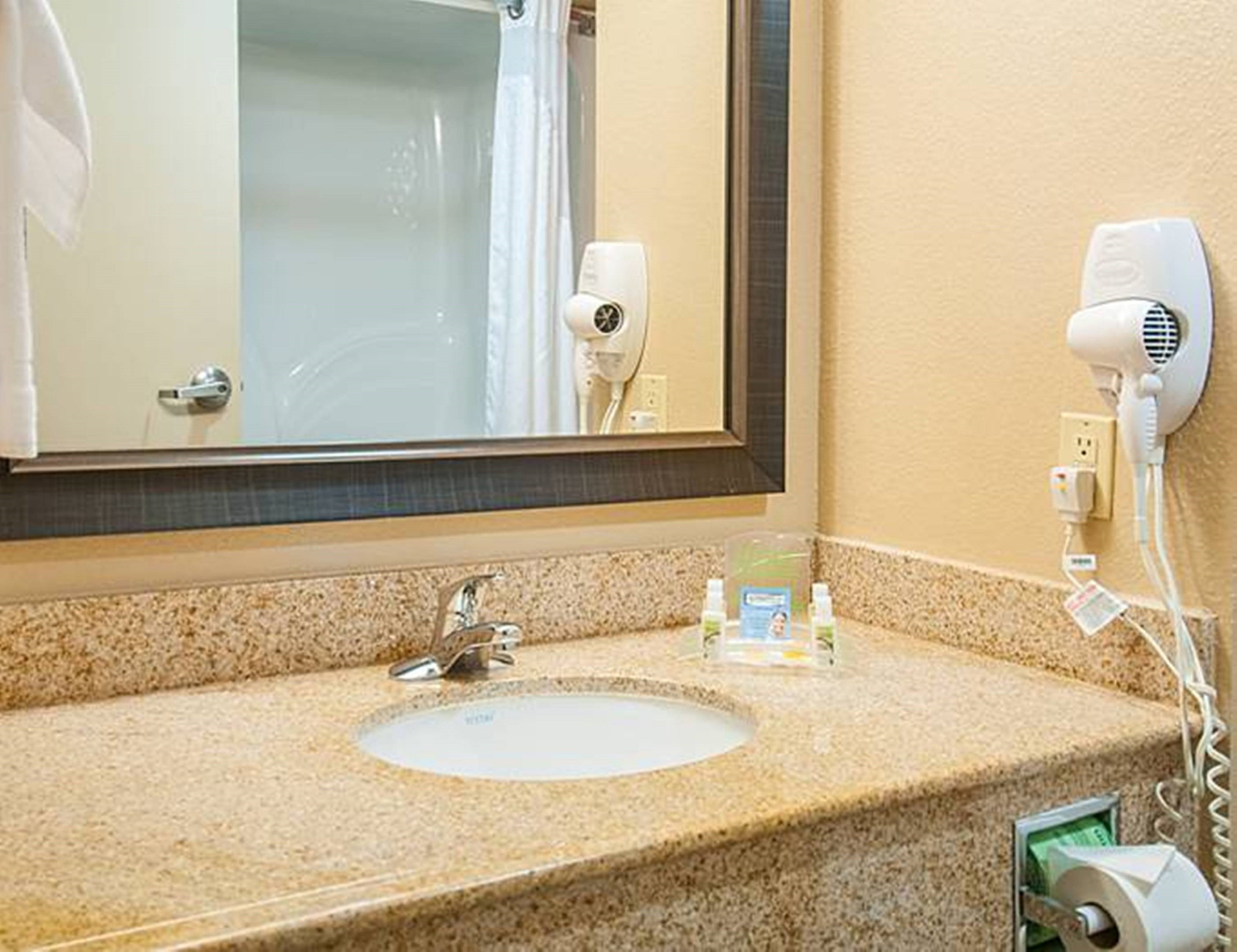 holiday inn hotel and suites slidell by ihg