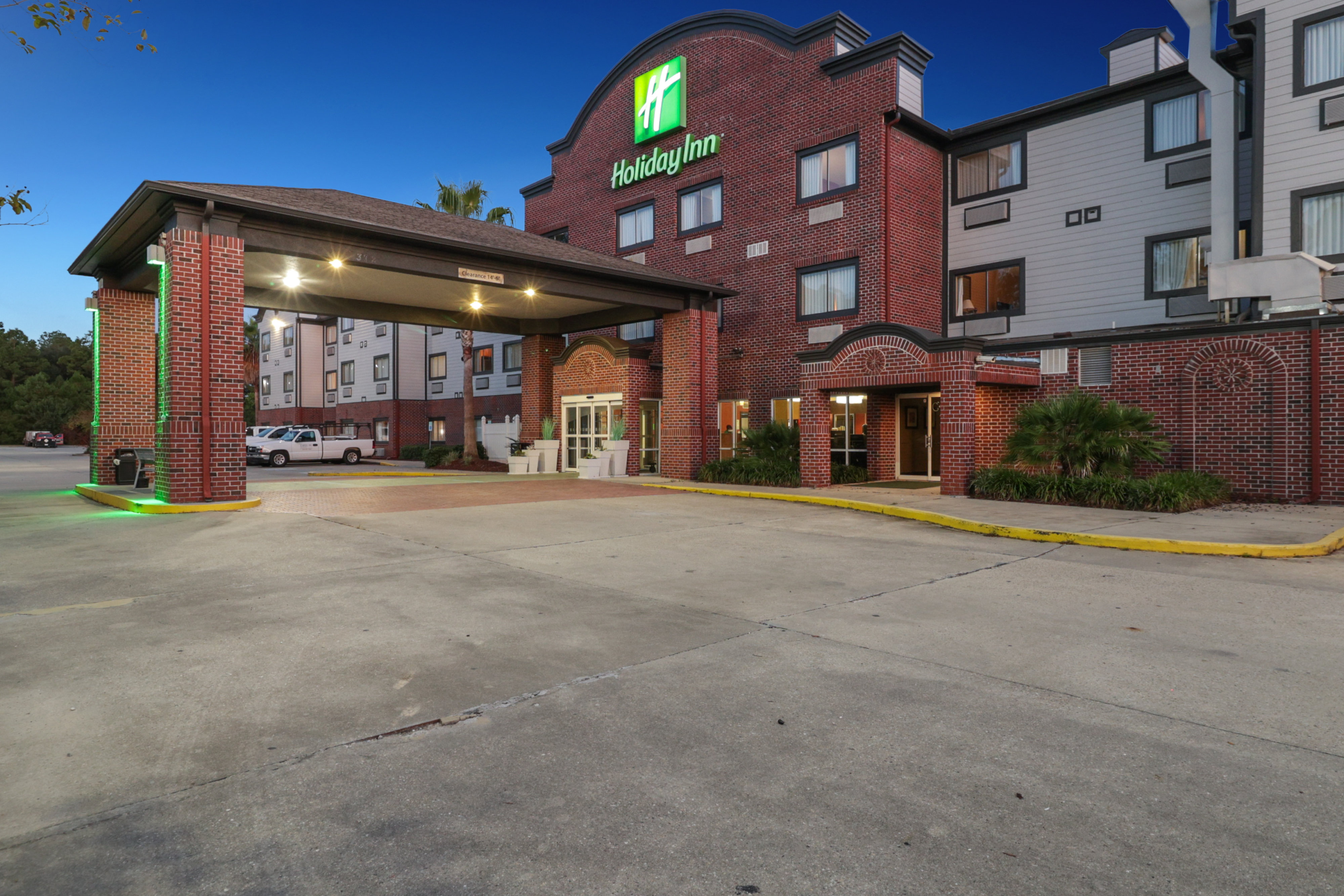 holiday inn hotel and suites slidell by ihg
