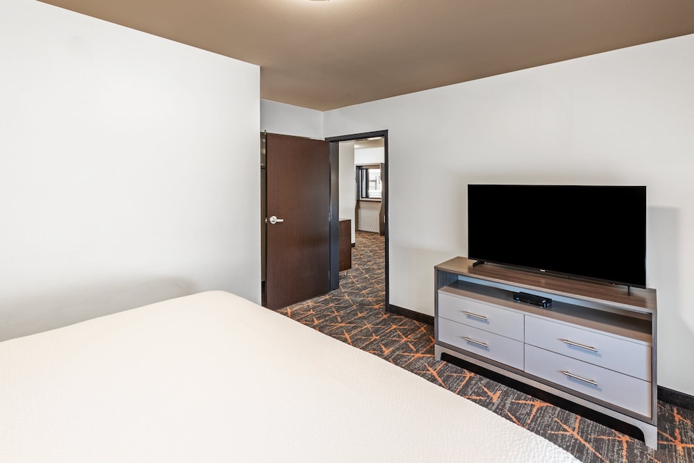 holiday inn hotel and suites tulsa south by ihg