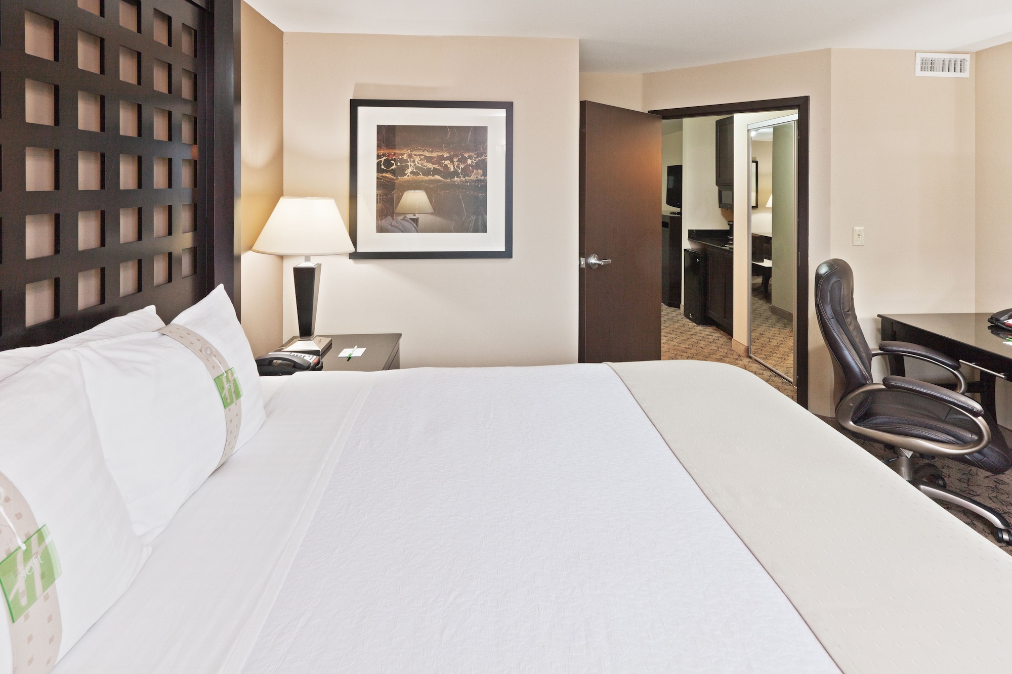 holiday inn hotel and suites tulsa south by ihg