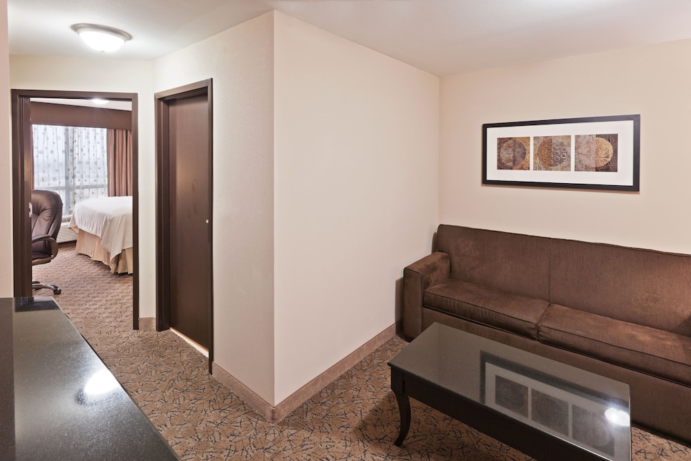 holiday inn hotel and suites tulsa south by ihg