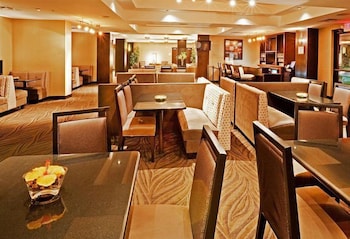 holiday inn hotel and suites tulsa south by ihg