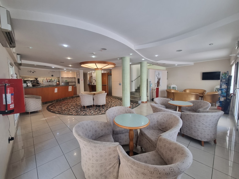 hotel marina