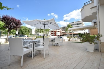 hotel marina
