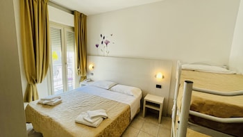 hotel marina