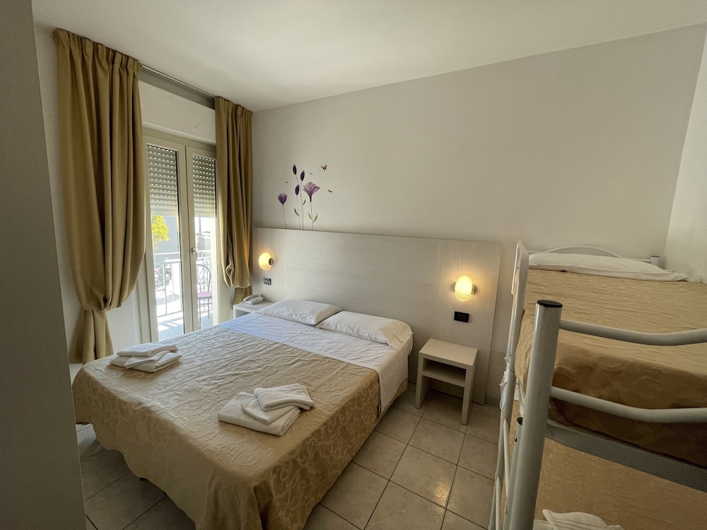 hotel marina