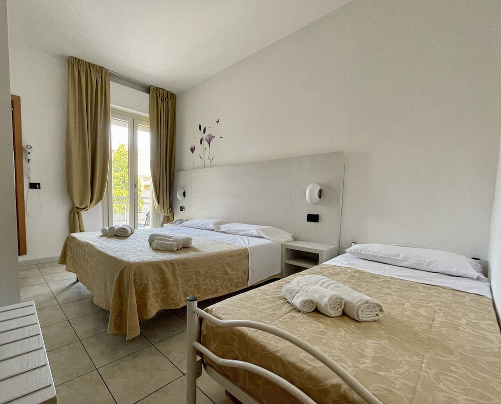 hotel marina