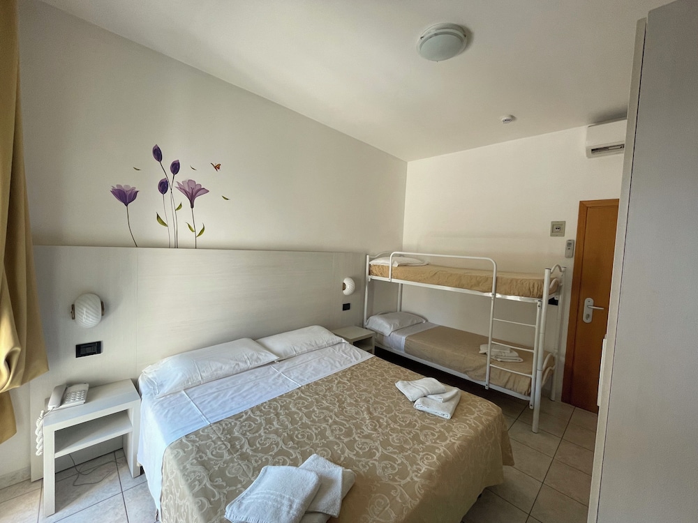 hotel marina