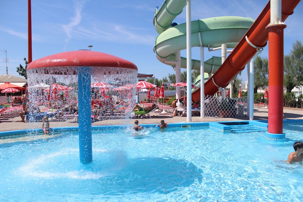 hotel marina
