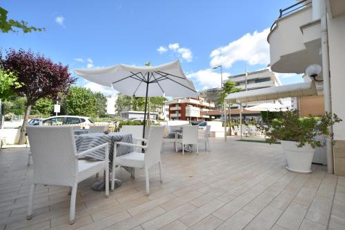 hotel marina