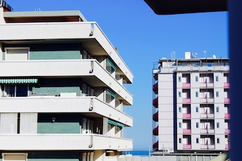 hotel marina