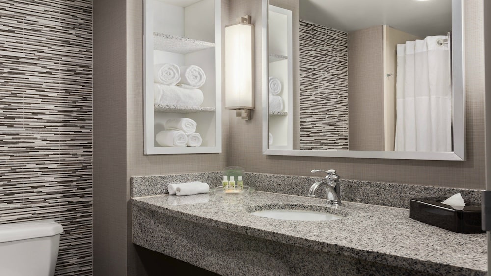 holiday inn hotel and suites williamsburg historic gateway by ihg
